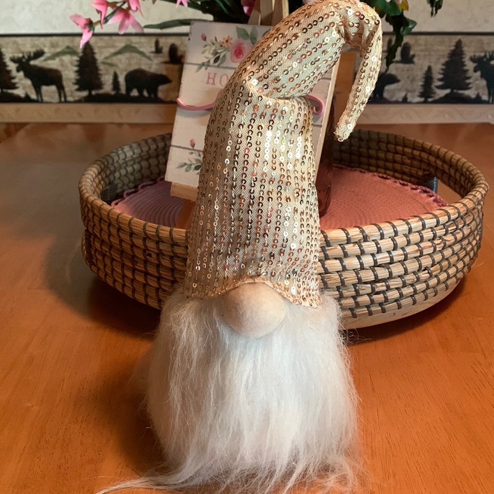 15 inch gnome pink